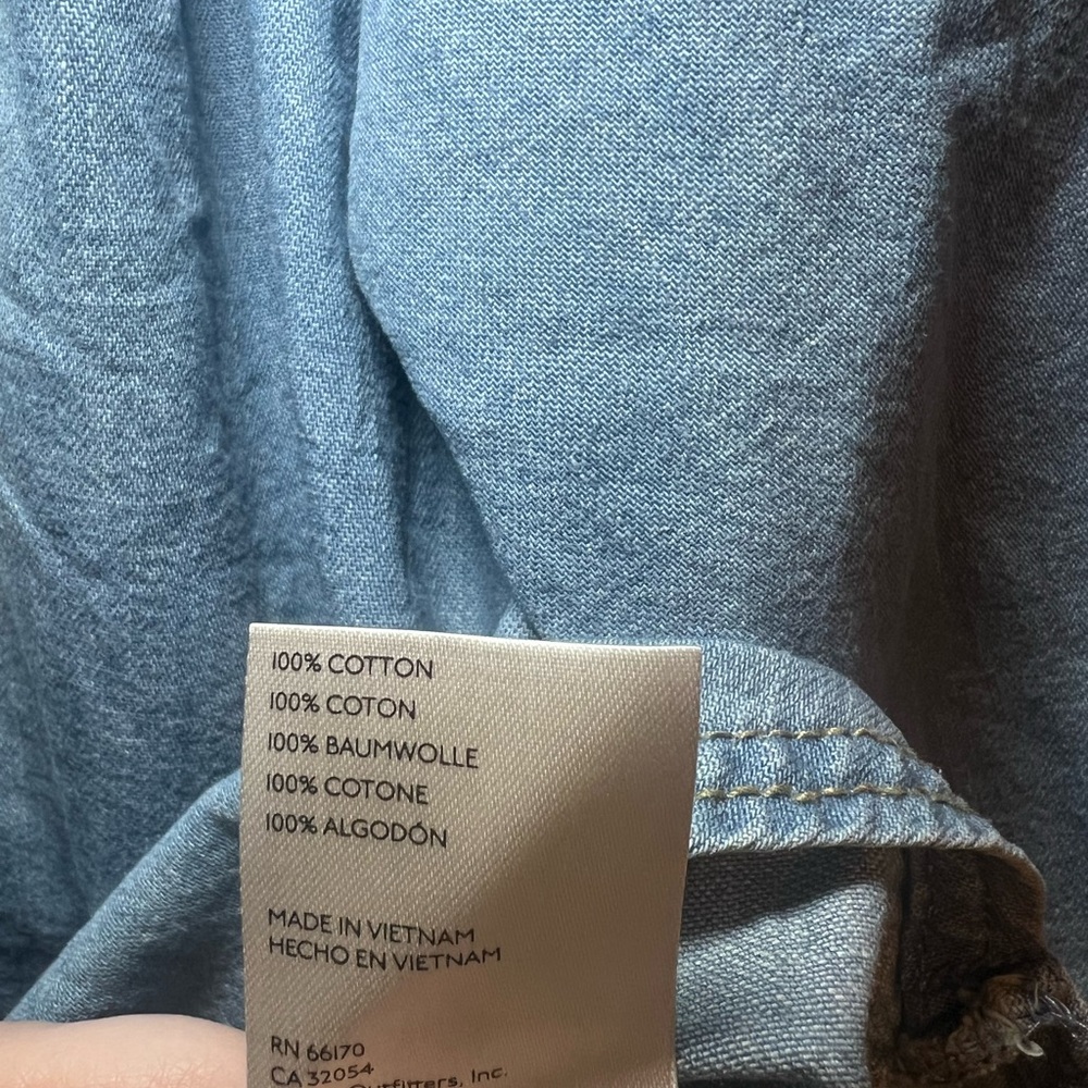 We The Free Woman’s Louise Denim Top Size Medium - Picture 9 of 9